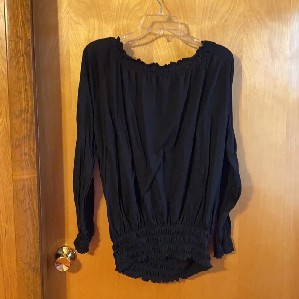 Women’s blouse - Picture 2 of 2